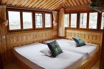Fenghuang Post House Hotel Екстериор снимка