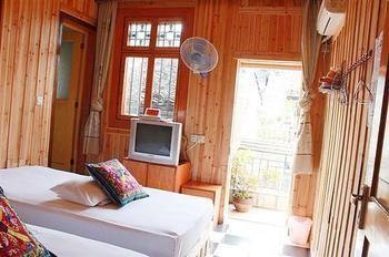 Fenghuang Post House Hotel Екстериор снимка